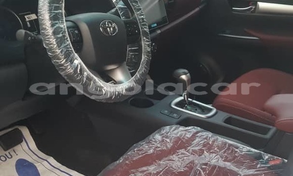 Acheter Occasion Voiture Toyota Hilux Blanc à Luanda, Province de Luanda Acheter Occasion Voiture Toyota Hilux Blanc à Luanda, Province de Luanda