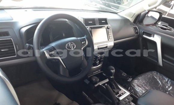 Acheter Occasion Voiture Toyota Land Cruiser Prado Blanc à Luanda, Province de Luanda Acheter Occasion Voiture Toyota Land Cruiser Prado Blanc à Luanda, Province de Luanda