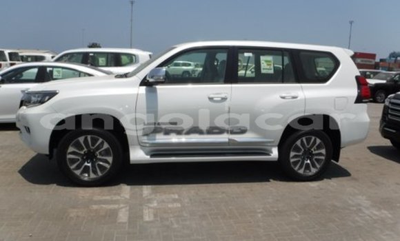 Acheter Occasion Voiture Toyota Prado Blanc à Luanda, Province de Luanda