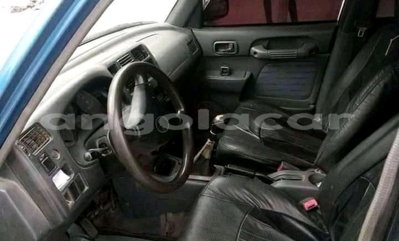 Comprar Usado Toyota RAV4 Azul Carro em Luanda em Luanda Province Comprar Usado Toyota RAV4 Azul Carro em Luanda em Luanda Province