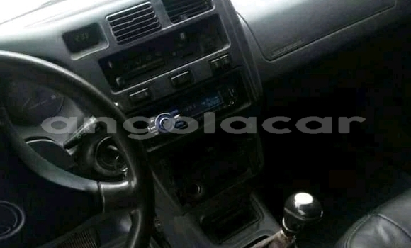 Comprar Usado Toyota RAV4 Azul Carro em Luanda em Luanda Province Comprar Usado Toyota RAV4 Azul Carro em Luanda em Luanda Province