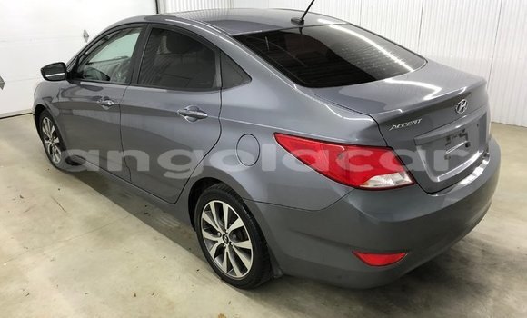 Acheter Occasion Voiture Hyundai Accent Gris à Luanda, Province de Luanda Acheter Occasion Voiture Hyundai Accent Gris à Luanda, Province de Luanda