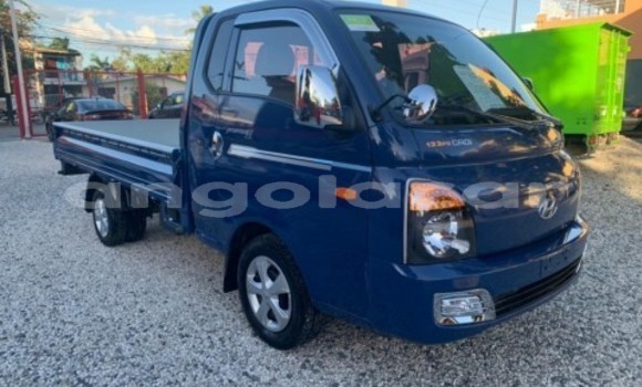 Acheter Occasion Voiture Hyundai H1 Bleu à Luanda, Province de Luanda Acheter Occasion Voiture Hyundai H1 Bleu à Luanda, Province de Luanda