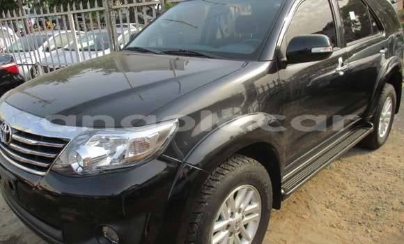 Buy Used Toyota Fortuner Black Car in Luanda in Luanda Province Buy Used Toyota Fortuner Black Car in Luanda in Luanda Province