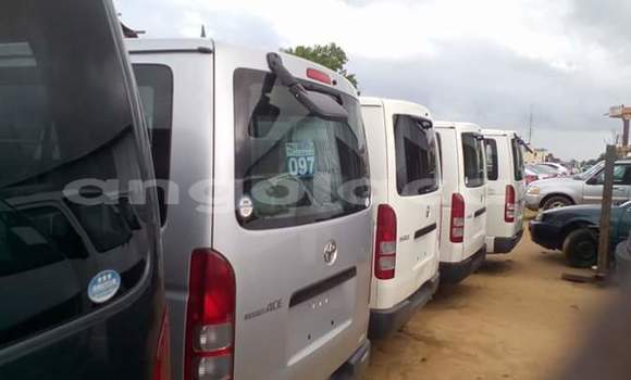 Acheter Occasion Voiture Toyota Hiace Blanc à Luanda, Province de Luanda Acheter Occasion Voiture Toyota Hiace Blanc à Luanda, Province de Luanda