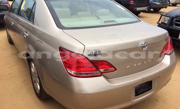 Acheter Occasion Voiture Toyota Avalon Gris à Luanda, Province de Luanda Acheter Occasion Voiture Toyota Avalon Gris à Luanda, Province de Luanda
