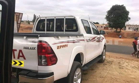 Buy Used Toyota Hilux White Car in Luanda in Luanda Province Buy Used Toyota Hilux White Car in Luanda in Luanda Province