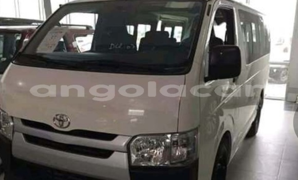 Medium with watermark toyota hiace benguela lobito 21342