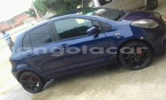 Comprar Usado Toyota Yaris Azul Carro em Luanda em Luanda Province Comprar Usado Toyota Yaris Azul Carro em Luanda em Luanda Province