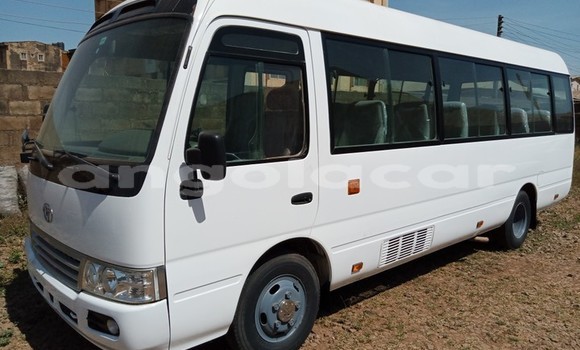 Comprar Usado Toyota Coaster Branco Carro em Lobito em Benguela