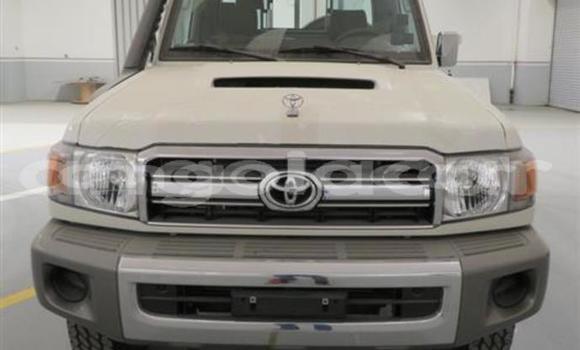 Comprar Usado Toyota Land Cruiser Outro Carro em Luanda em Luanda Province Comprar Usado Toyota Land Cruiser Outro Carro em Luanda em Luanda Province