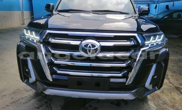 Acheter Occasion Voiture Toyota Land Cruiser Prado Noir à Luanda, Province de Luanda Acheter Occasion Voiture Toyota Land Cruiser Prado Noir à Luanda, Province de Luanda