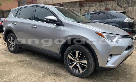 Acheter Occasion Voiture Toyota RAV4 Gris à Luanda, Province de Luanda Acheter Occasion Voiture Toyota RAV4 Gris à Luanda, Province de Luanda