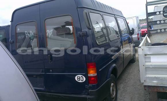 Comprar Usado Toyota Commuter Azul Carro em Luanda em Luanda Province Comprar Usado Toyota Commuter Azul Carro em Luanda em Luanda Province
