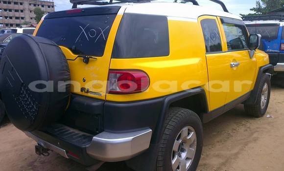 Comprar Usado Toyota FJ Cruiser Marrom Carro em Luanda em Luanda Province Comprar Usado Toyota FJ Cruiser Marrom Carro em Luanda em Luanda Province