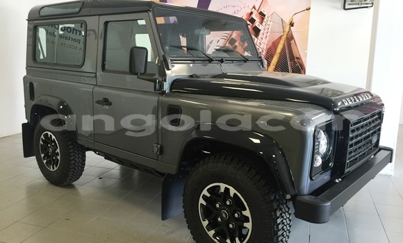 Acheter Occasion Voiture Land Rover Defender Noir à Luanda, Province de Luanda Acheter Occasion Voiture Land Rover Defender Noir à Luanda, Province de Luanda