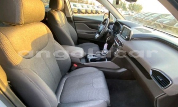Buy Used Hyundai Santa Fe Other Car in Luanda in Luanda Province Buy Used Hyundai Santa Fe Other Car in Luanda in Luanda Province