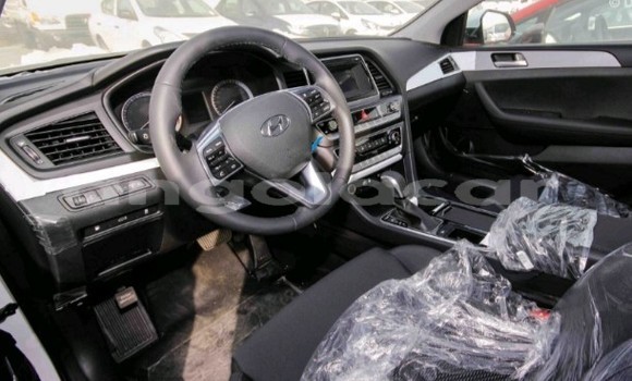 Comprar Usado Hyundai Sonata Branco Carro em Luanda em Luanda Province Comprar Usado Hyundai Sonata Branco Carro em Luanda em Luanda Province