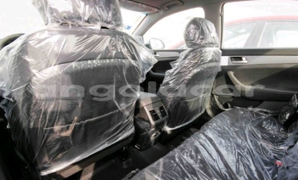 Comprar Usado Hyundai Sonata Branco Carro em Luanda em Luanda Province Comprar Usado Hyundai Sonata Branco Carro em Luanda em Luanda Province