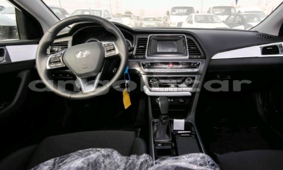 Comprar Usado Hyundai Sonata Branco Carro em Luanda em Luanda Province Comprar Usado Hyundai Sonata Branco Carro em Luanda em Luanda Province