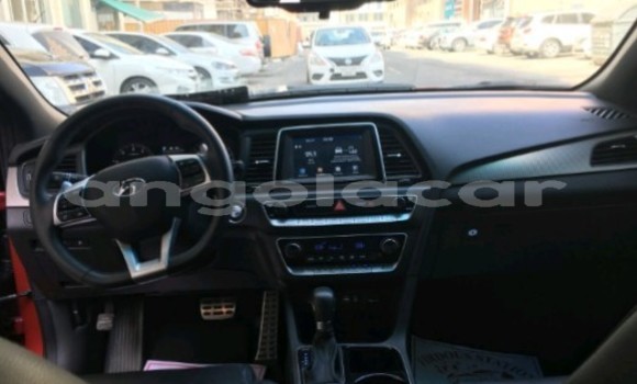 Acheter Occasion Voiture Hyundai Sonata Rouge à Luanda, Province de Luanda Acheter Occasion Voiture Hyundai Sonata Rouge à Luanda, Province de Luanda