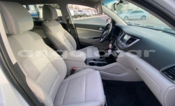 Acheter Occasion Voiture Hyundai Tucson Blanc à Luanda, Province de Luanda Acheter Occasion Voiture Hyundai Tucson Blanc à Luanda, Province de Luanda