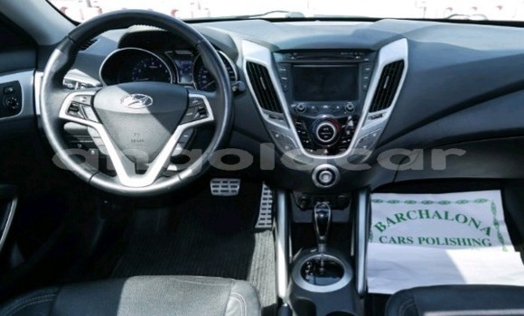 Buy Used Hyundai Veloster Other Car in Luanda in Luanda Province Buy Used Hyundai Veloster Other Car in Luanda in Luanda Province