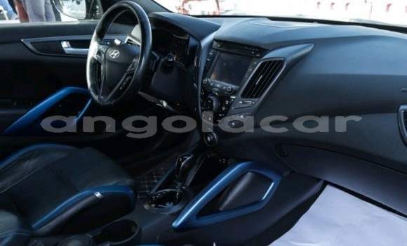 Buy Used Hyundai Veloster Other Car in Luanda in Luanda Province Buy Used Hyundai Veloster Other Car in Luanda in Luanda Province