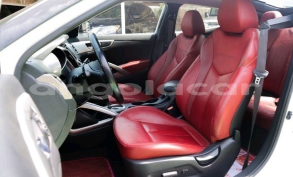 Comprar Usado Hyundai Veloster Branco Carro em Luanda em Luanda Province Comprar Usado Hyundai Veloster Branco Carro em Luanda em Luanda Province