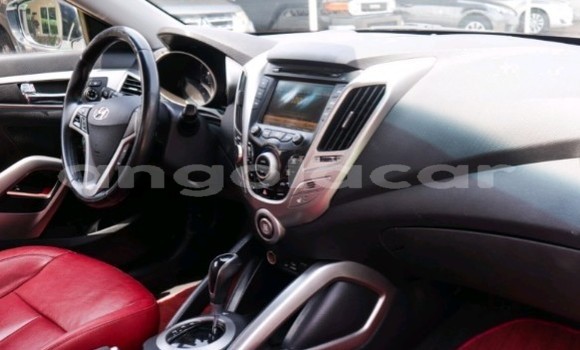 Comprar Usado Hyundai Veloster Branco Carro em Luanda em Luanda Province Comprar Usado Hyundai Veloster Branco Carro em Luanda em Luanda Province