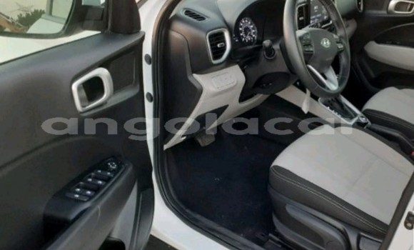 Comprar Usado Hyundai Verna Branco Carro em Luanda em Luanda Province Comprar Usado Hyundai Verna Branco Carro em Luanda em Luanda Province