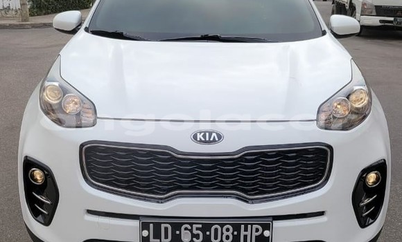 Buy Used Kia Sportage White Car in Luanda in Luanda Province