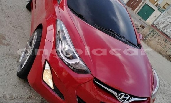 Acheter Occasion Voiture Hyundai Elantra Rouge à Luanda, Province de Luanda