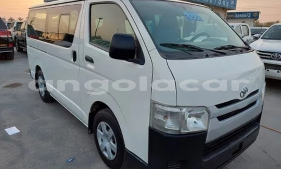 Acheter Occasion Voiture Toyota Hiace Blanc à Luanda, Province de Luanda Acheter Occasion Voiture Toyota Hiace Blanc à Luanda, Province de Luanda