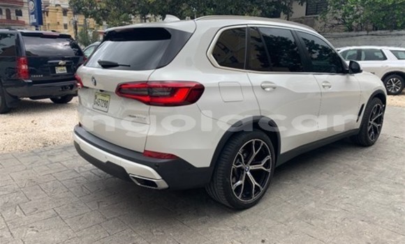 Buy Used BMW X1 White Car in Luanda in Luanda Province Buy Used BMW X1 White Car in Luanda in Luanda Province