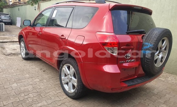 Comprar Usado Toyota RAV4 Vermelho Carro em Luanda em Luanda Province Comprar Usado Toyota RAV4 Vermelho Carro em Luanda em Luanda Province