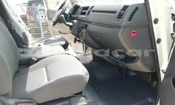 Acheter Occasion Voiture Toyota Hiace Blanc à Luanda, Province de Luanda Acheter Occasion Voiture Toyota Hiace Blanc à Luanda, Province de Luanda