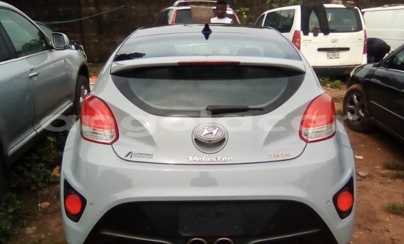 Buy Used Hyundai Veloster Other Car in Luanda in Luanda Province Buy Used Hyundai Veloster Other Car in Luanda in Luanda Province