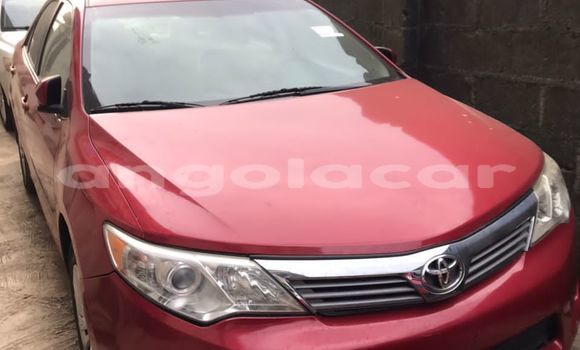 Acheter Occasion Voiture Toyota Camry Rouge à Luanda, Province de Luanda