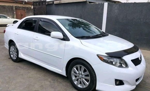 Buy Used Toyota Corolla White Car in Luena in Moxico Buy Used Toyota Corolla White Car in Luena in Moxico