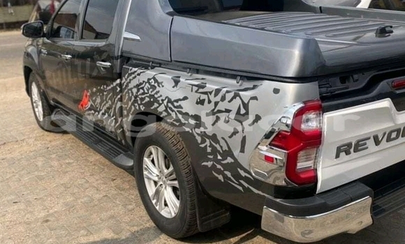 Acheter Occasion Voiture Toyota Hiluxe Revo Noir à Luena, Moxico Acheter Occasion Voiture Toyota Hiluxe Revo Noir à Luena, Moxico