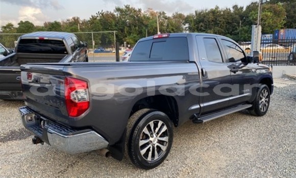 Comprar Usado Toyota Tundra Outro Carro em Luanda em Luanda Province