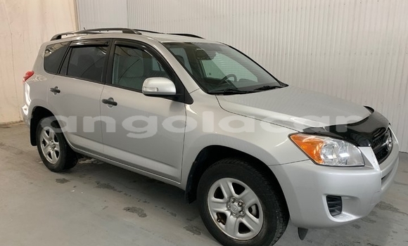 Acheter Occasion Voiture Toyota RAV4 Gris à Luanda, Province de Luanda Acheter Occasion Voiture Toyota RAV4 Gris à Luanda, Province de Luanda