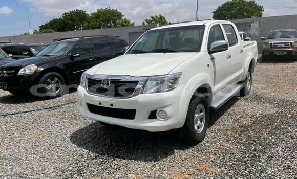 Acheter Occasion Voiture Toyota Hilux Autre à Luanda, Province de Luanda Acheter Occasion Voiture Toyota Hilux Autre à Luanda, Province de Luanda