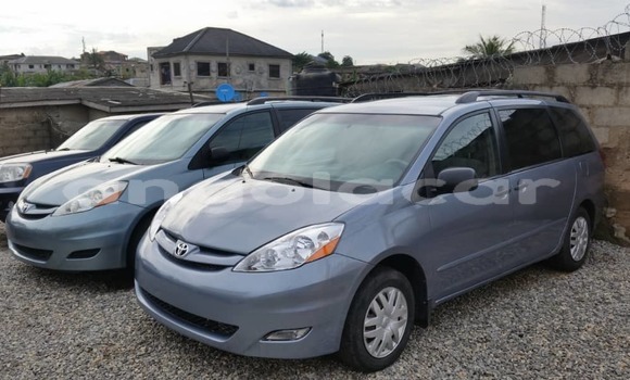 Acheter Occasion Voiture Toyota Sienna Autre à Luanda, Province de Luanda Acheter Occasion Voiture Toyota Sienna Autre à Luanda, Province de Luanda
