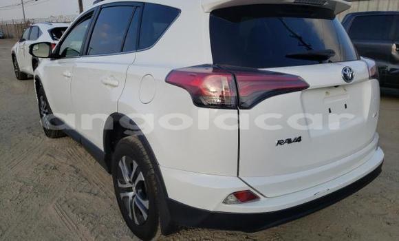 Comprar Usado Toyota Corolla Branco Carro em Luanda em Luanda Province Comprar Usado Toyota Corolla Branco Carro em Luanda em Luanda Province