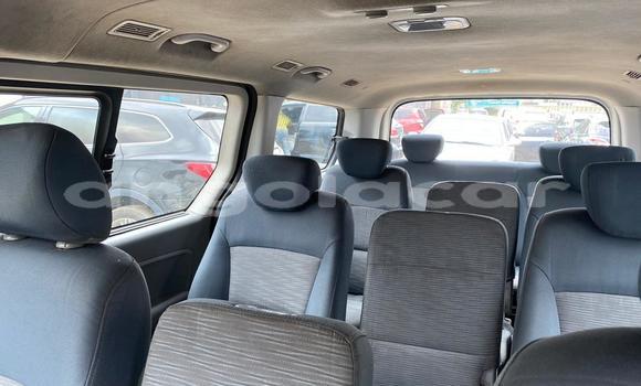 Comprar Usado Hyundai H1 Branco Carro em Luanda em Luanda Province Comprar Usado Hyundai H1 Branco Carro em Luanda em Luanda Province