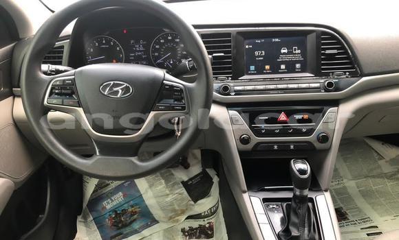 Comprar Usado Hyundai Elantra Vermelho Carro em Luanda em Luanda Province Comprar Usado Hyundai Elantra Vermelho Carro em Luanda em Luanda Province