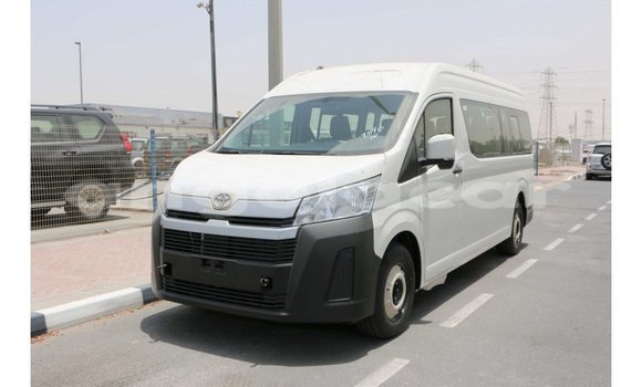 Acheter Import Voiture Toyota Hiace Blanc à Import - Dubai, Province de Bengo Acheter Import Voiture Toyota Hiace Blanc à Import - Dubai, Province de Bengo