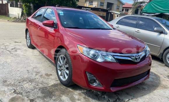Acheter Occasion Voiture Toyota Camry Rouge à Luanda, Province de Luanda